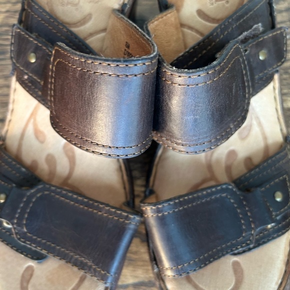 Born Tinari Women's Black Leather Buckle Two-Strap Heeled Sandal Size 8 M - Picture 2 of 11